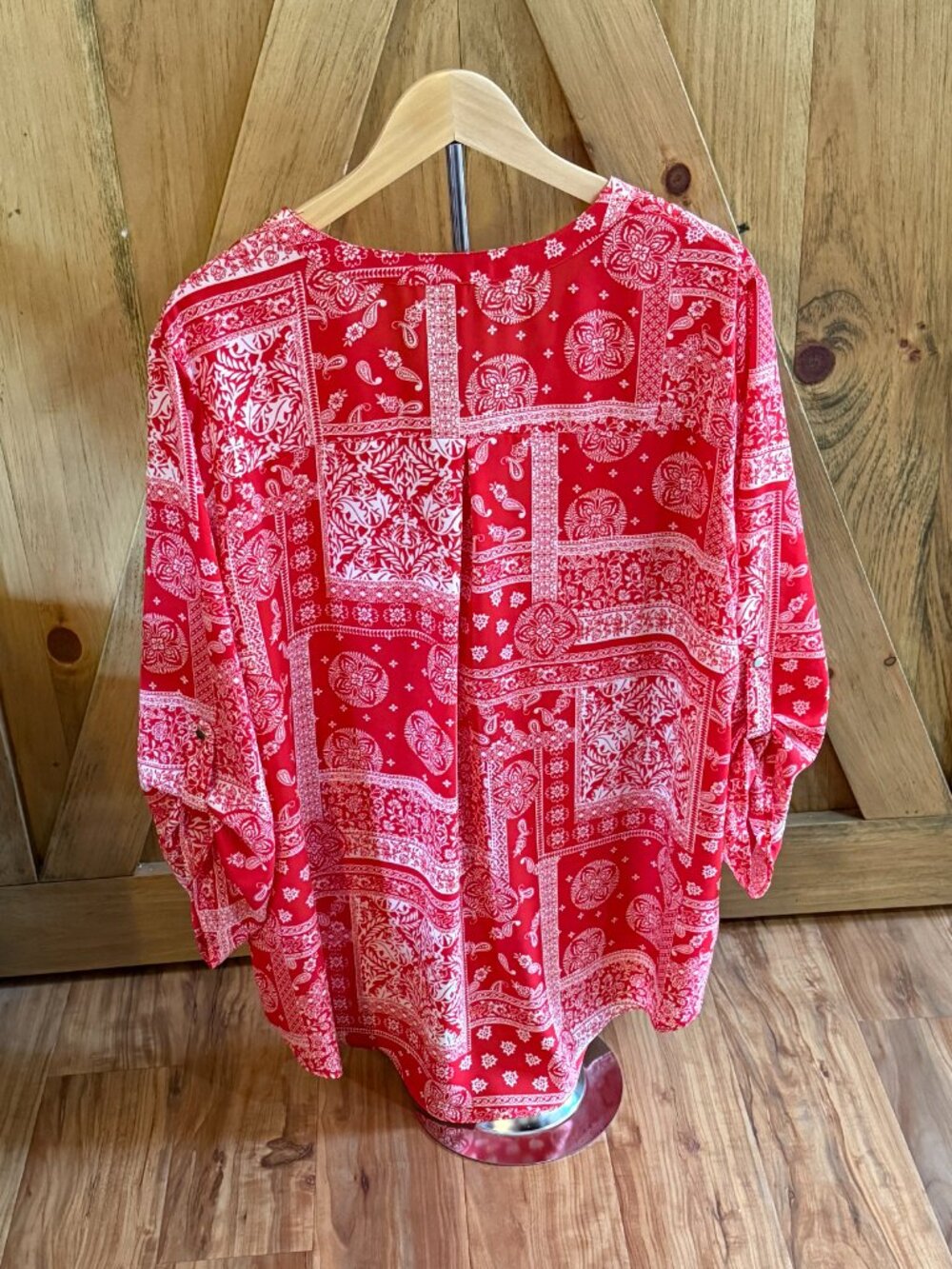 Cato Red Bandana Paisley Print Zip Top 18/20W - Picture 2 of 5